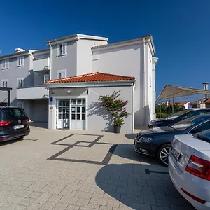 Crnekovic Tomislava 8 Apartament